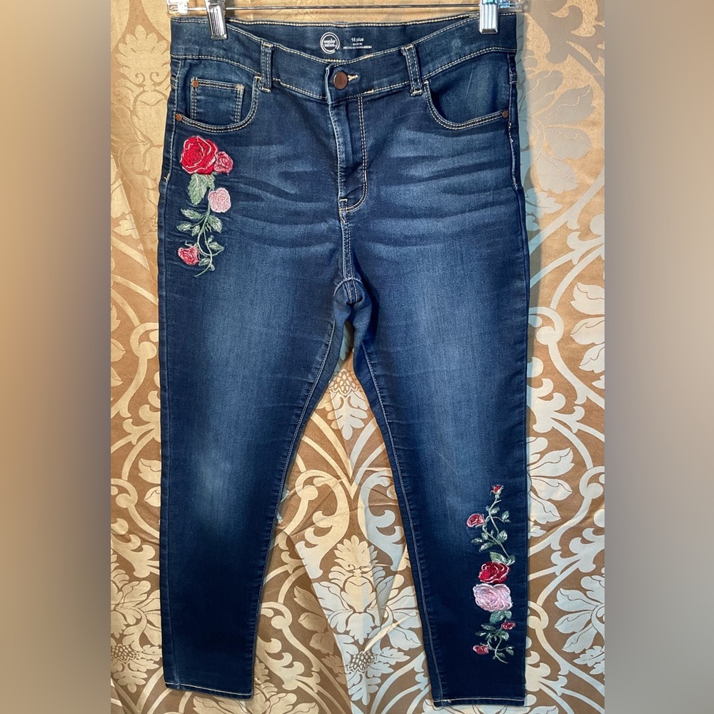 Wonder Nation Girls Dark Blue Jeans with Red Floral Embroidery Size 16-Plus